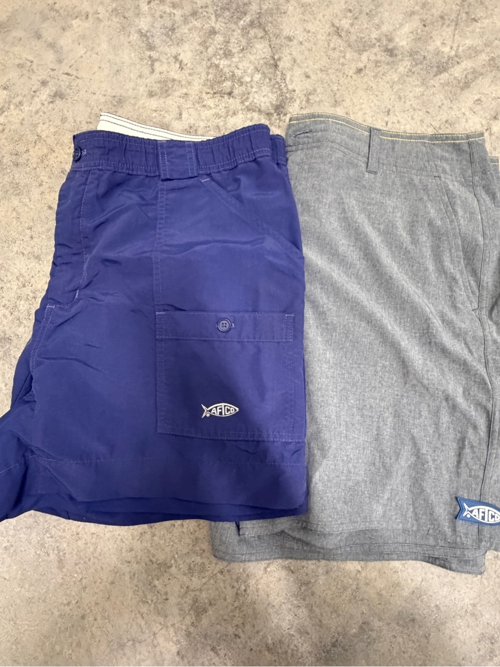 AFTCO Men’s Fishing Shorts Lot of 2 Size 34 Navy Gray Performance Outdoor